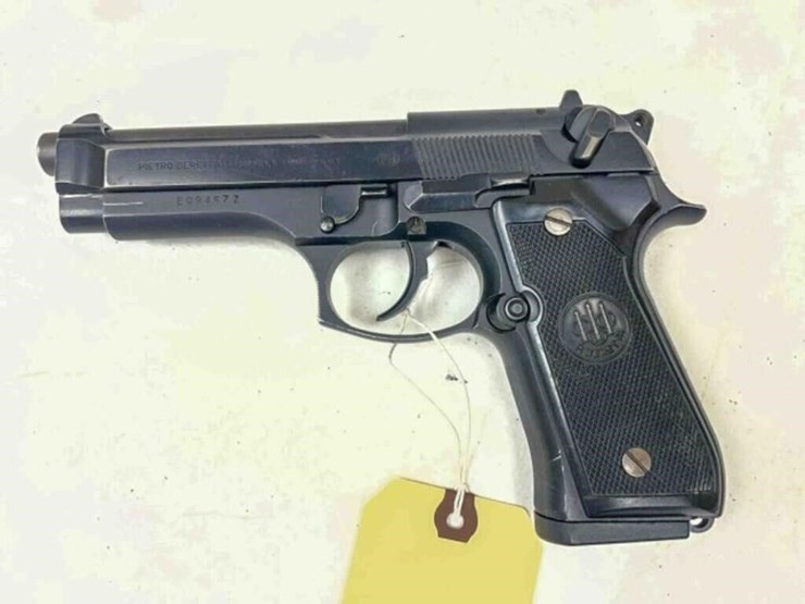 beretta-pistol-image-1