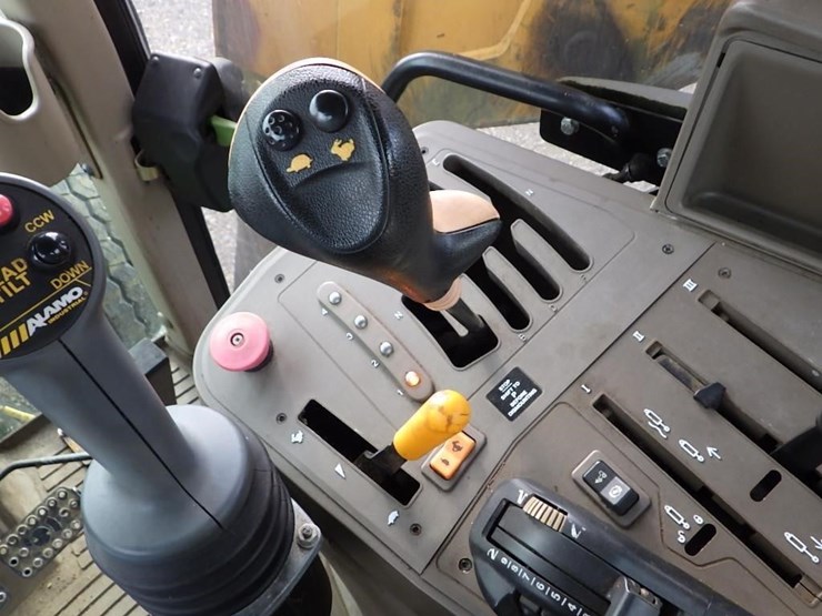 john-deere-6330-image-47