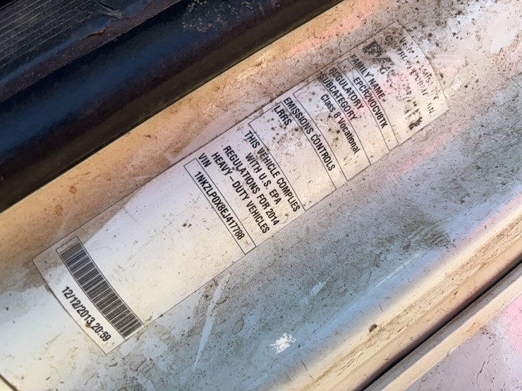 2014-kenworth-t880-image-13