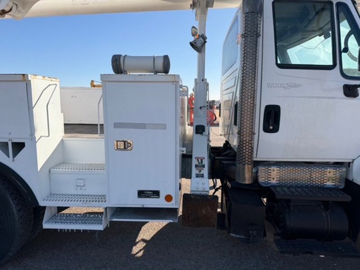 2010-international-workstar-7400-image-4