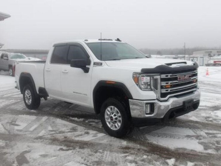 2022-gmc-2500hd-image-3