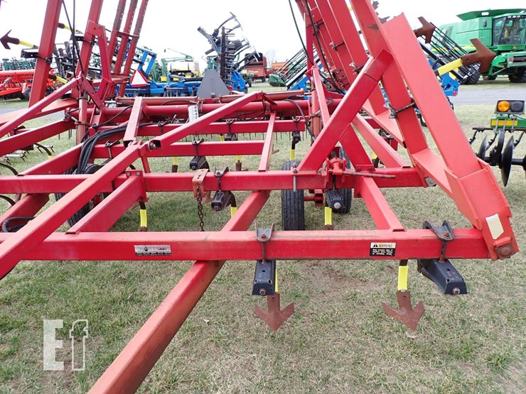 case-ih-4800-image-4