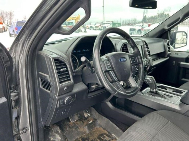 2017-ford-f150-xlt-image-23