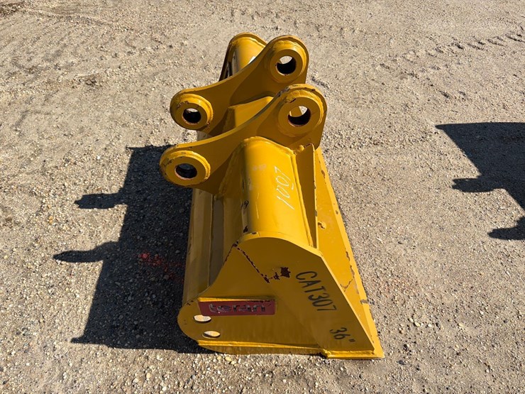 caterpillar-307-image-2