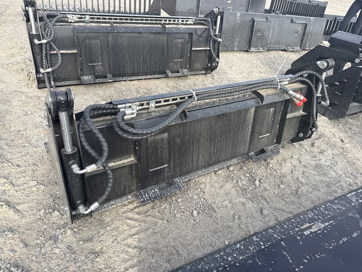 #2086-•-unused-giyi-kh72-70"-skid-steer-4-in-1-bucket-inv#-42025-image-4