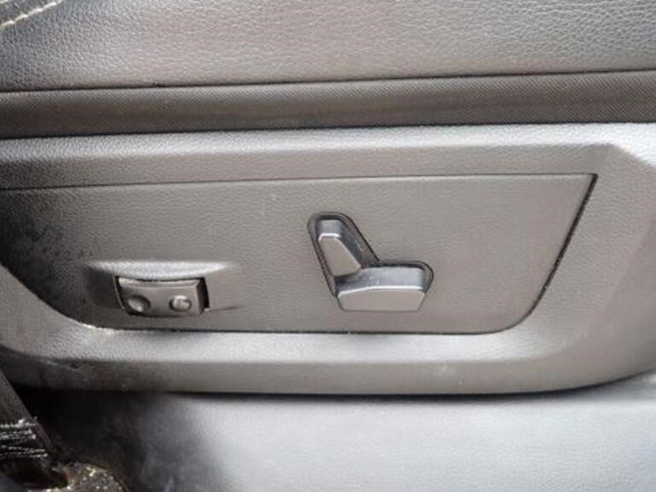 2018-ram-1500-laramie-image-45