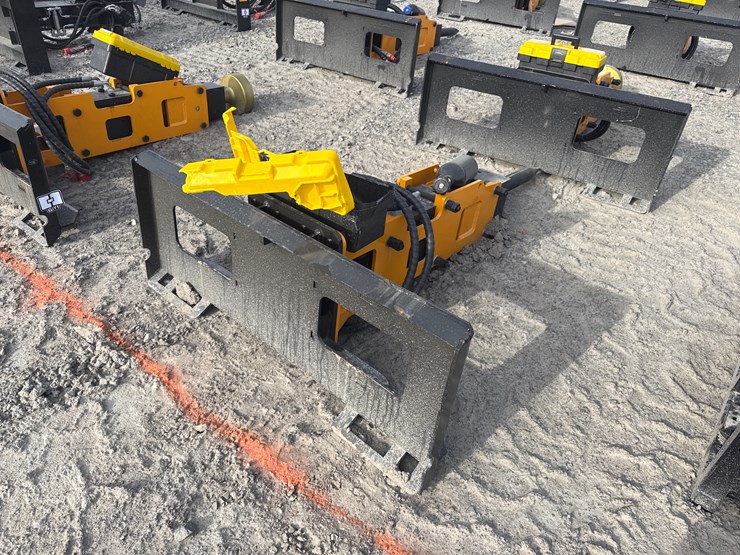 #2080-•-unused-giyi-p680-skid-steer-breaker-hammer-psc680260287-inv#-41987-image-1