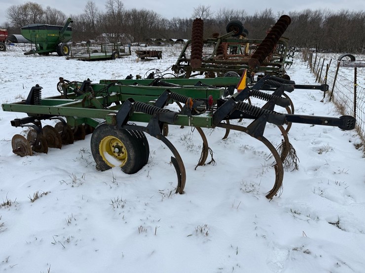 john-deere-714-image-9