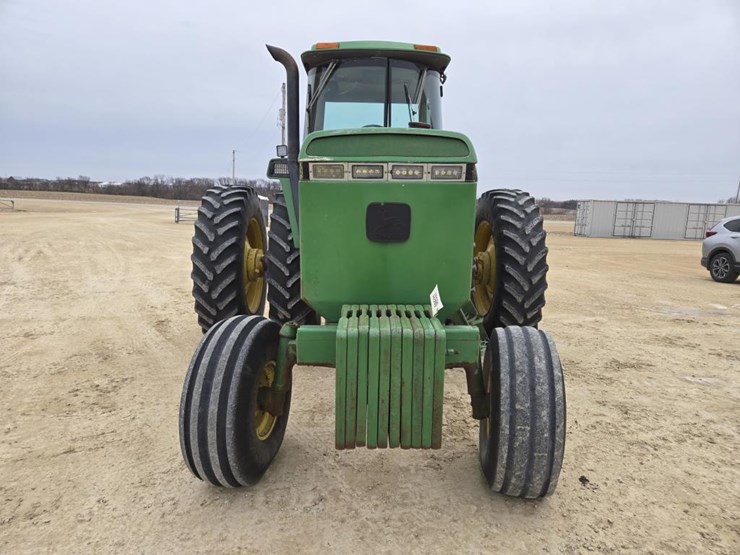 john-deere-4760-image-2