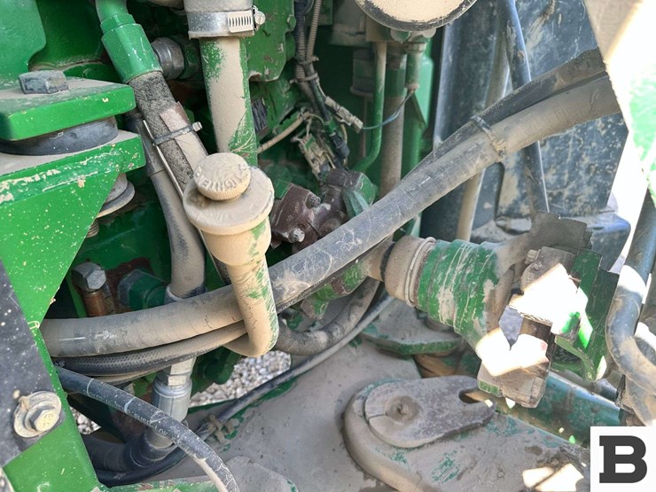 2000-john-deere-9400-image-17