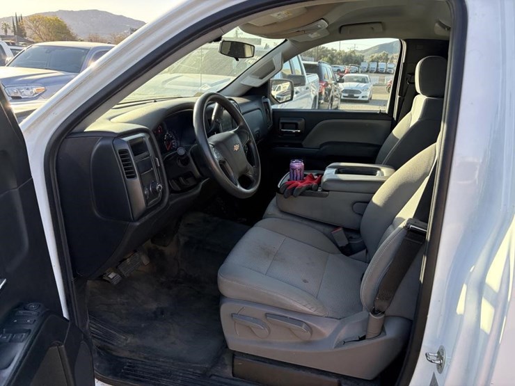 2018-chevrolet-1500-image-9