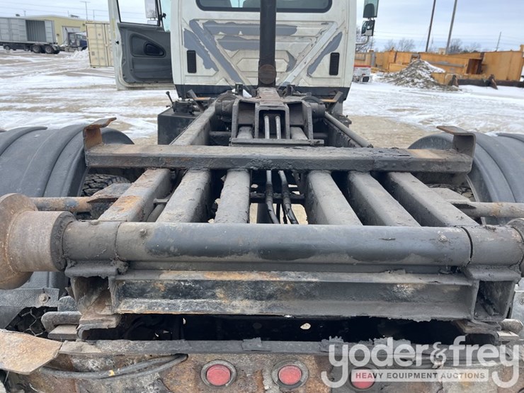 2002-international-durastar-4300-image-26