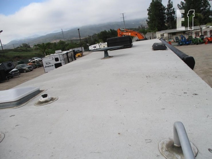 2020-keystone-rv-co-springdale-200787-image-29