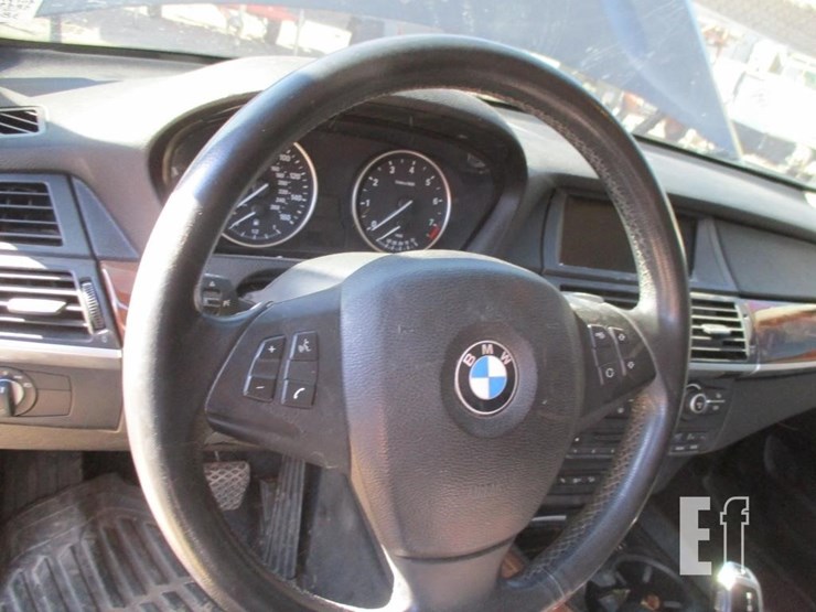 2011-bmw-x5-image-16