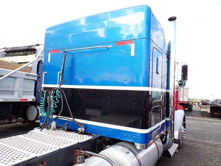 2006-kenworth-w900l-image-14