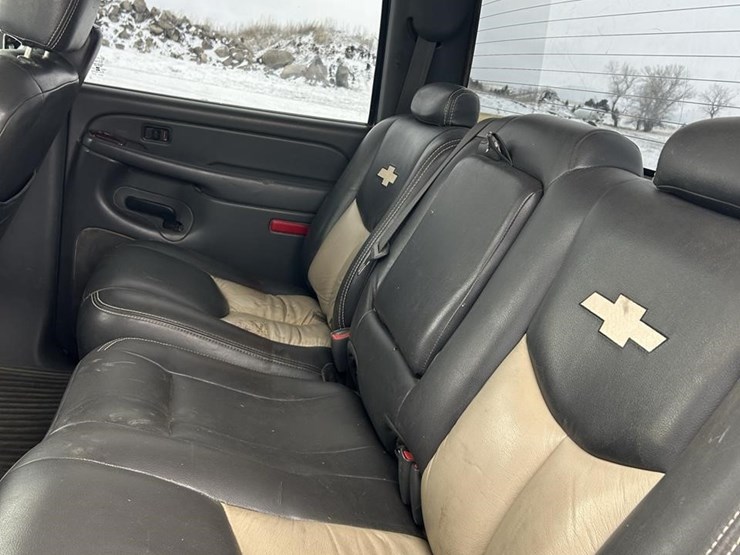 2007-chevrolet-silverado-2500hd-image-24