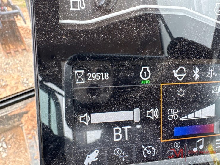 2022-caterpillar-306-cr-image-26