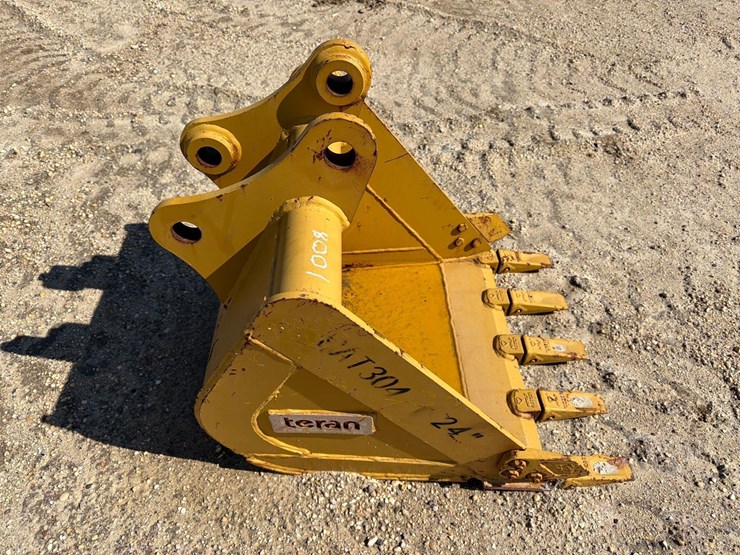 caterpillar-304-image-2