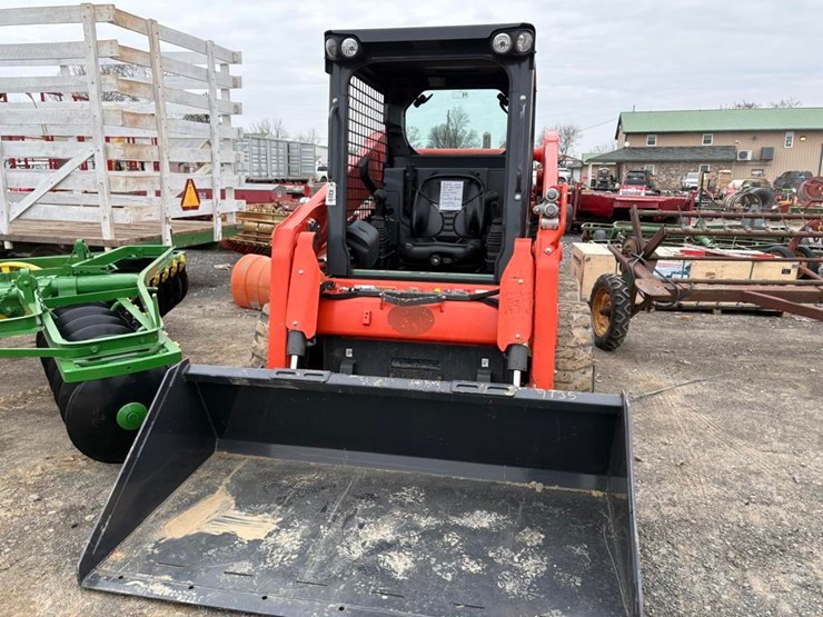 2023-kubota-ssv65-image-3