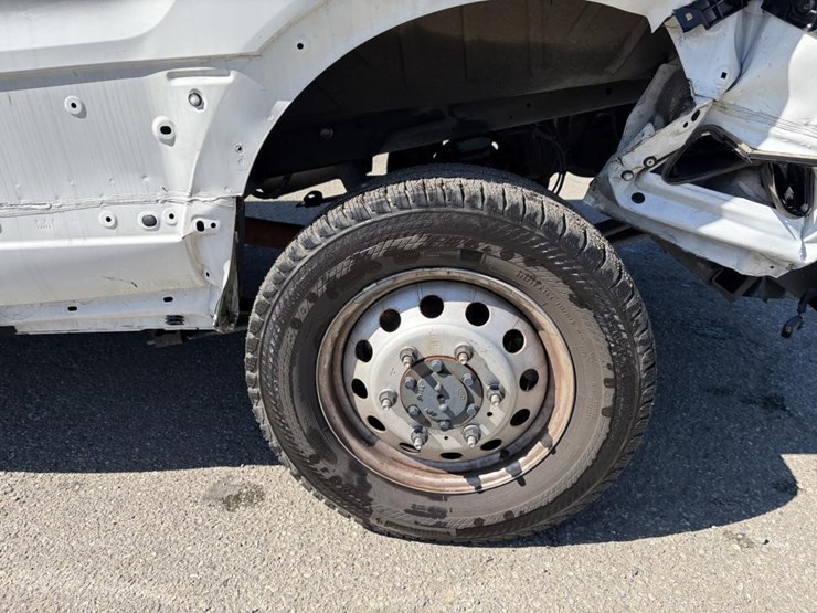 2022-ford-transit-image-8