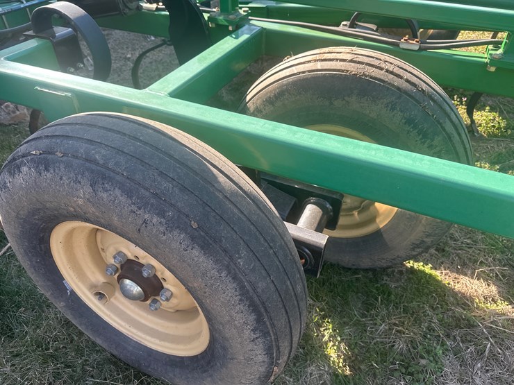 great-plains-8324dv-image-10