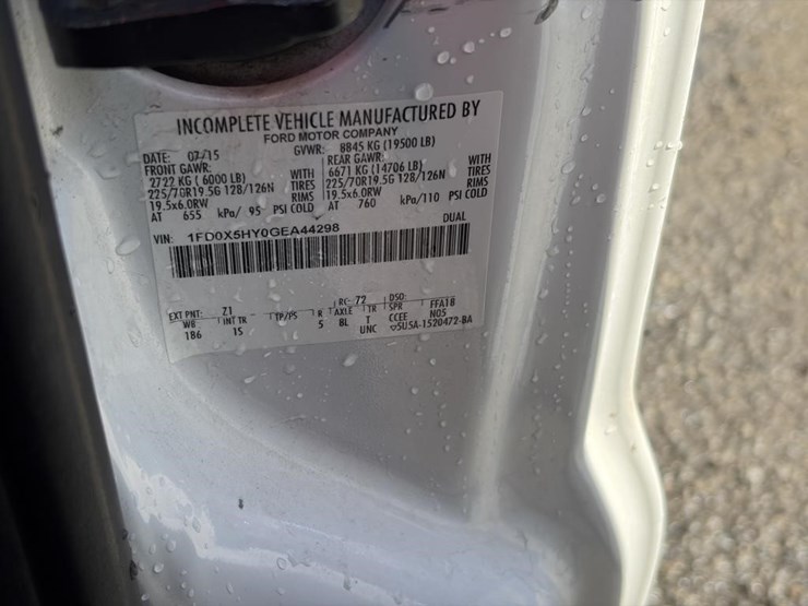 2016-ford-f550-image-18