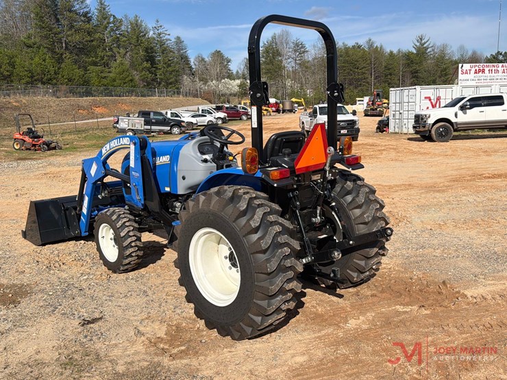 new-holland-workmaster-35-image-3