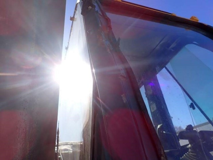 2012-deere-350d-lc-image-28