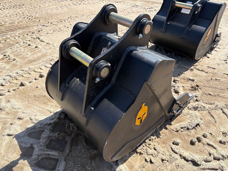 hitachi-zx120-image-3