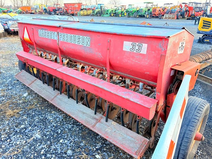 massey-ferguson-33-image-2