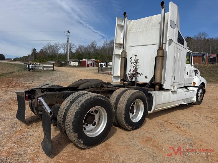 1995-ford-tractor-image-3