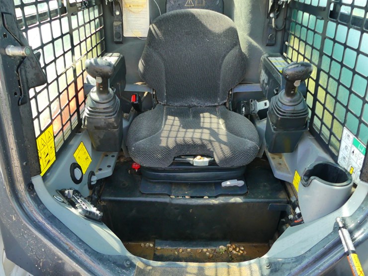 2023-bobcat-t770-image-13