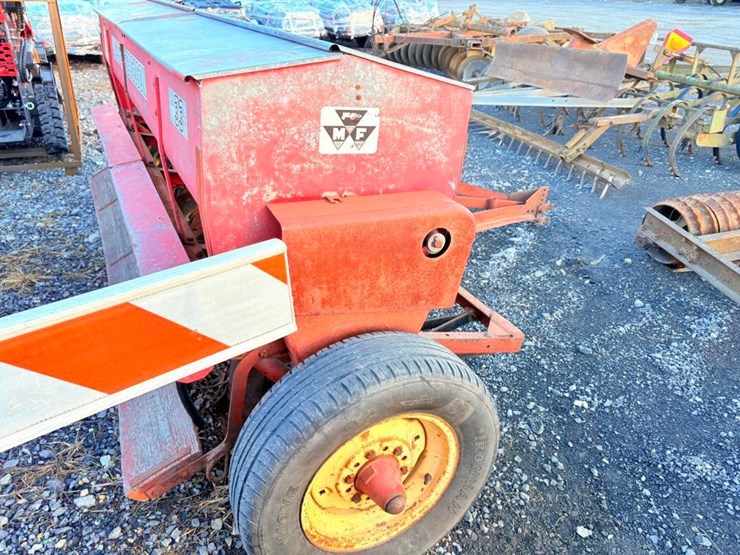 massey-ferguson-33-image-3