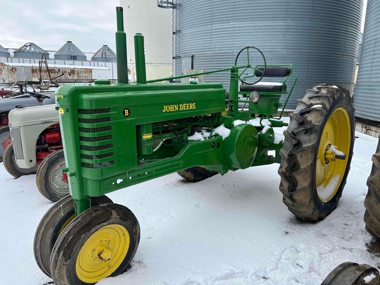 john-deere-b-image-12