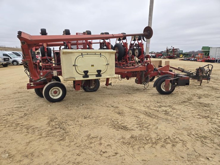 international-800-image-15