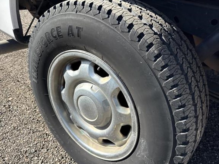 2013-ford-f150-xl-image-6