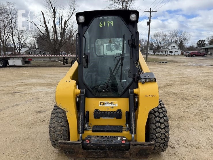 2021-gehl-r190-image-2