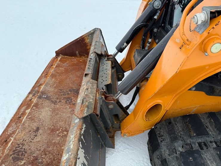 case-tv450b-image-15