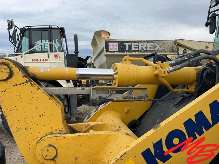 2018-komatsu-wa270-image-14