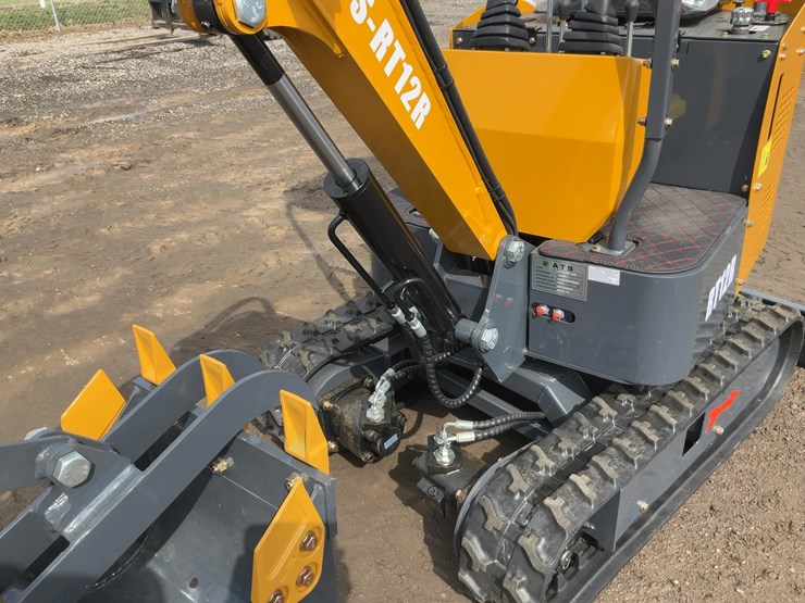 #1206-•-ats-rt12r-mini-excavator-image-10