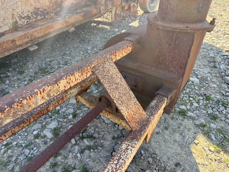 bush-hog-2215-image-31