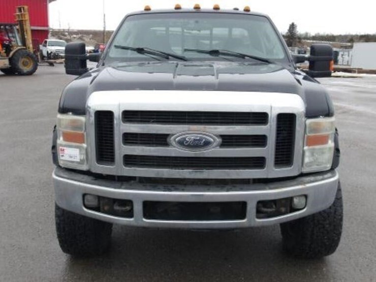 2010-ford-f250-xlt-image-2