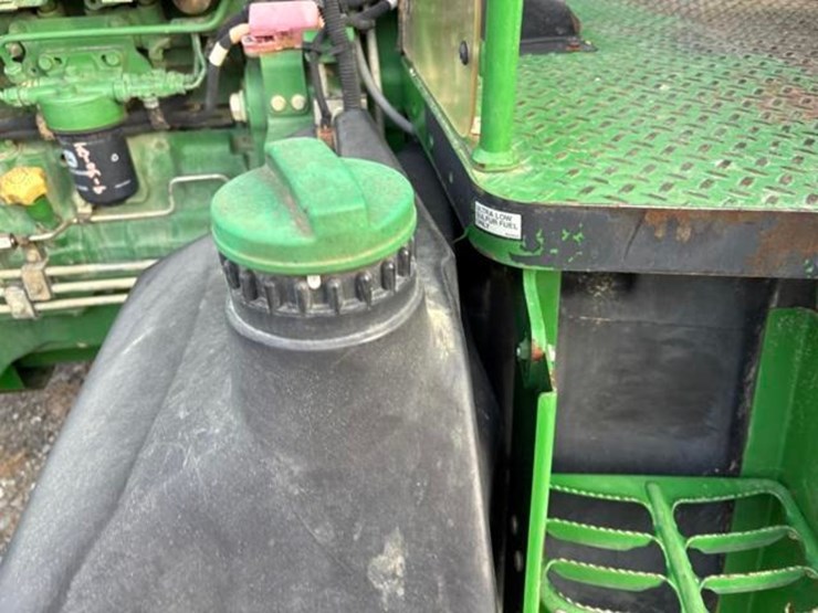 2020-john-deere-6105e-image-16