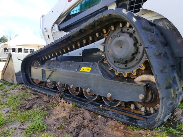 2023-bobcat-t770-image-5