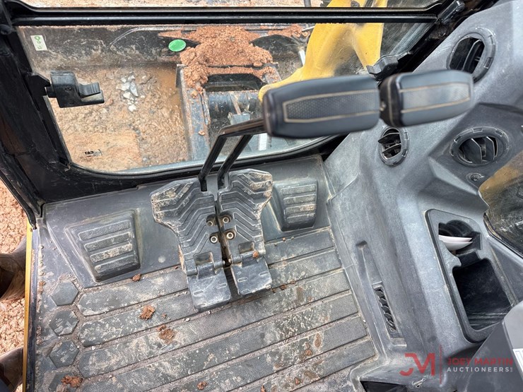 2022-caterpillar-306-cr-image-25