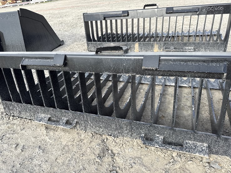 #2095-•-unused-76"-skid-steer-low-side-skeleton-bucket-inv#-42348-image-9