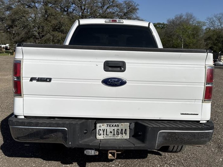 2013-ford-f150-xl-image-8