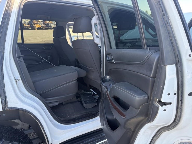 2019-gmc-yukon-image-11