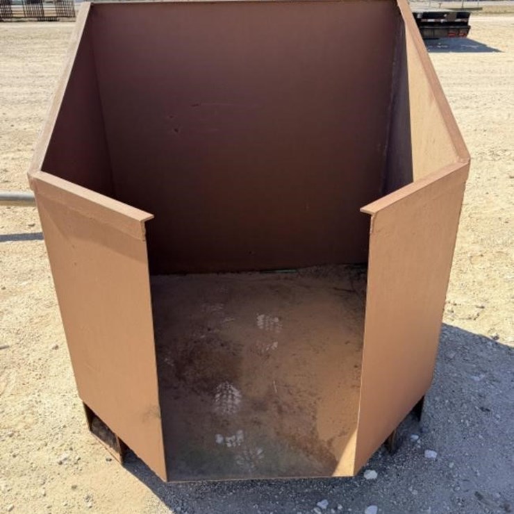L3 - Feed Box/Protein Feeder