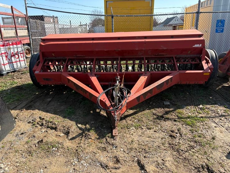 case-ih-5300-image-2